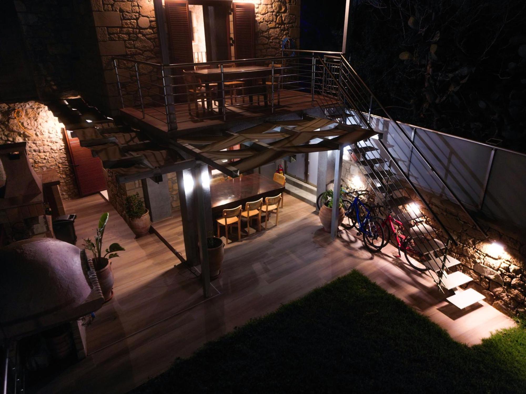 Heated Private Ozone Salt Pool, Jacuzzi, Cinema Inside & Outside, Ping Pong, Billiard, Ps5, Playground, Giant Chess, Giant Monopoly, Table Football, 3X Surround Sound - Villa Rokka Luxe Kíssamos Buitenkant foto