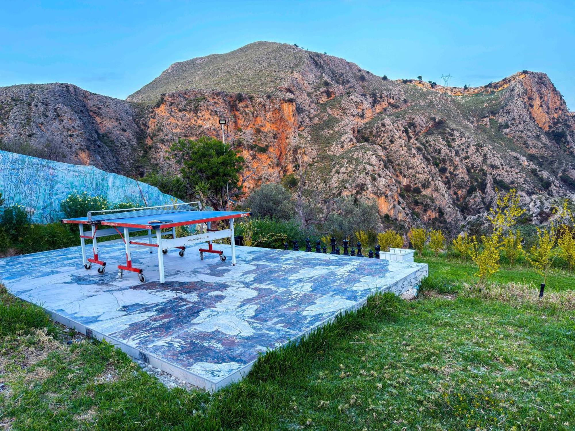 Heated Private Ozone Salt Pool, Jacuzzi, Cinema Inside & Outside, Ping Pong, Billiard, Ps5, Playground, Giant Chess, Giant Monopoly, Table Football, 3X Surround Sound - Villa Rokka Luxe Kíssamos Buitenkant foto