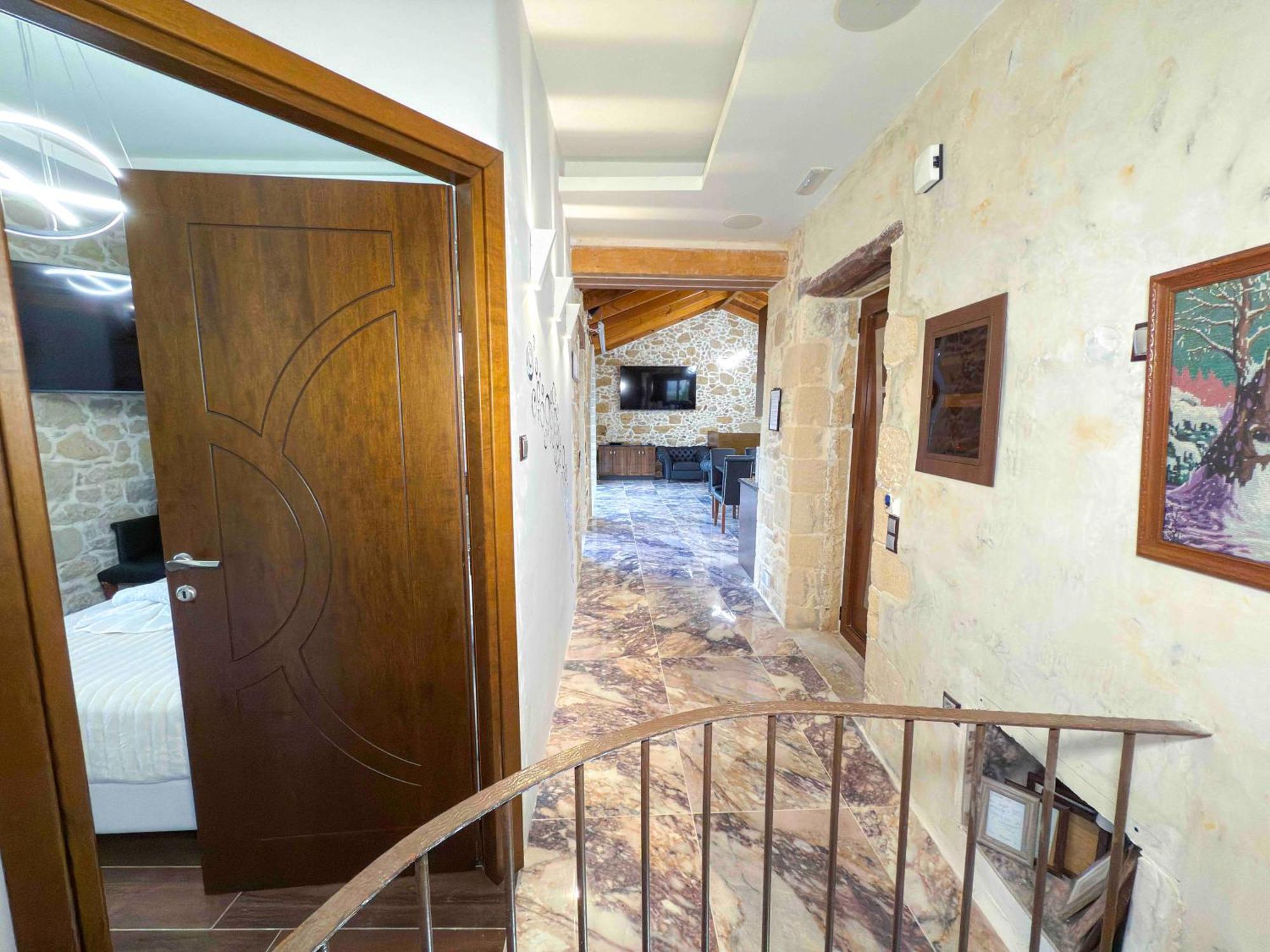 Heated Private Ozone Salt Pool, Jacuzzi, Cinema Inside & Outside, Ping Pong, Billiard, Ps5, Playground, Giant Chess, Giant Monopoly, Table Football, 3X Surround Sound - Villa Rokka Luxe Kíssamos Buitenkant foto
